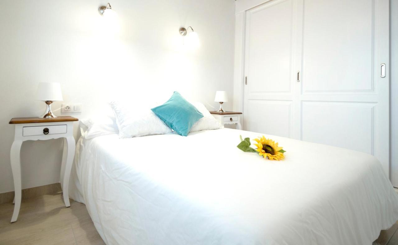 Villa Elegant With Private Pool In Mancha Blanca