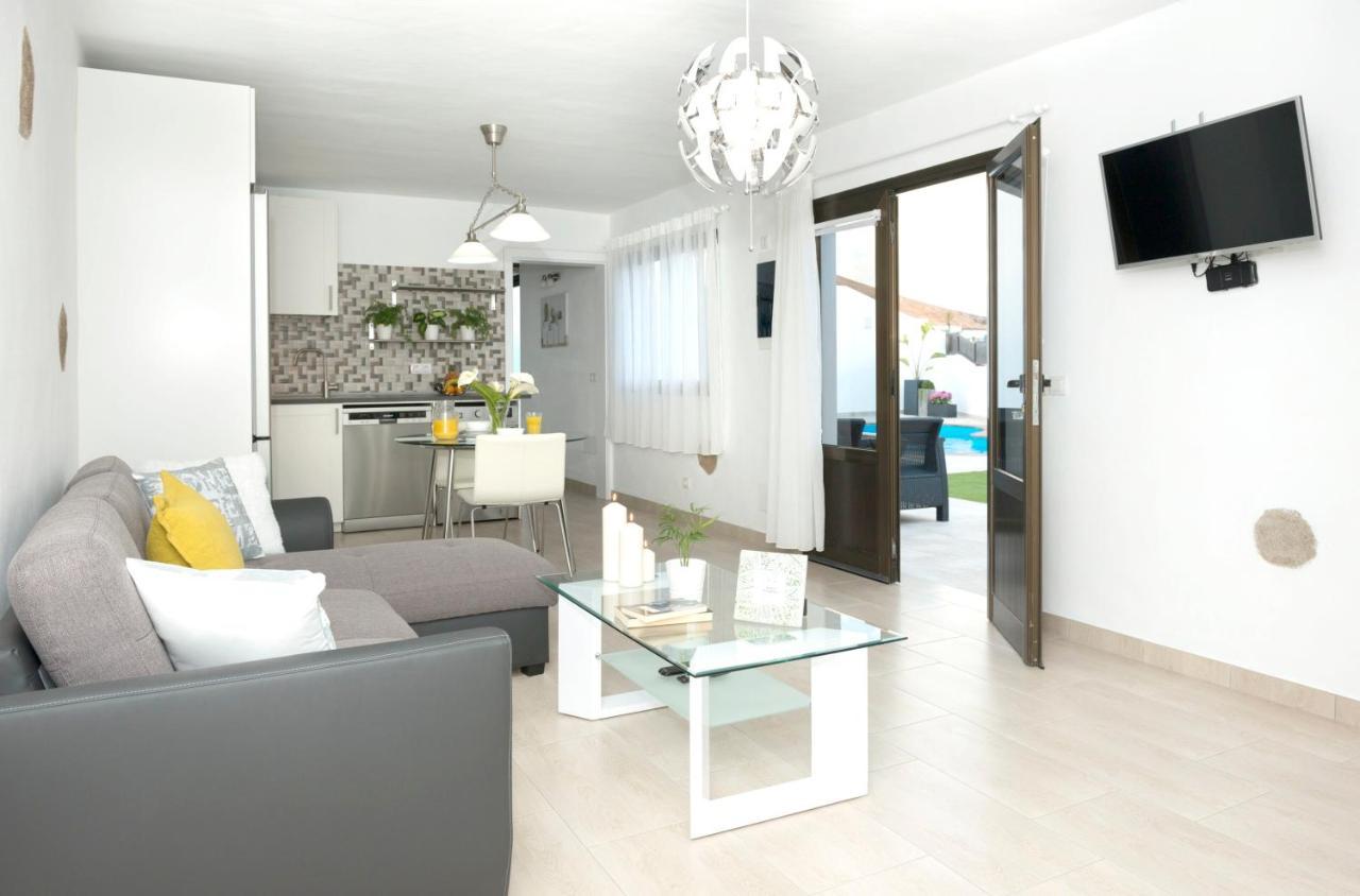 Elegant With Private Pool In Mancha Blanca Villa
