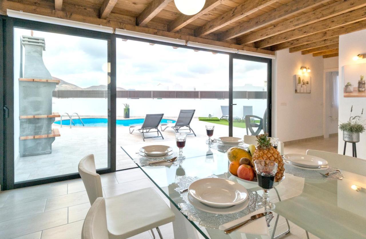 Villa Elegant With Private Pool In Mancha Blanca