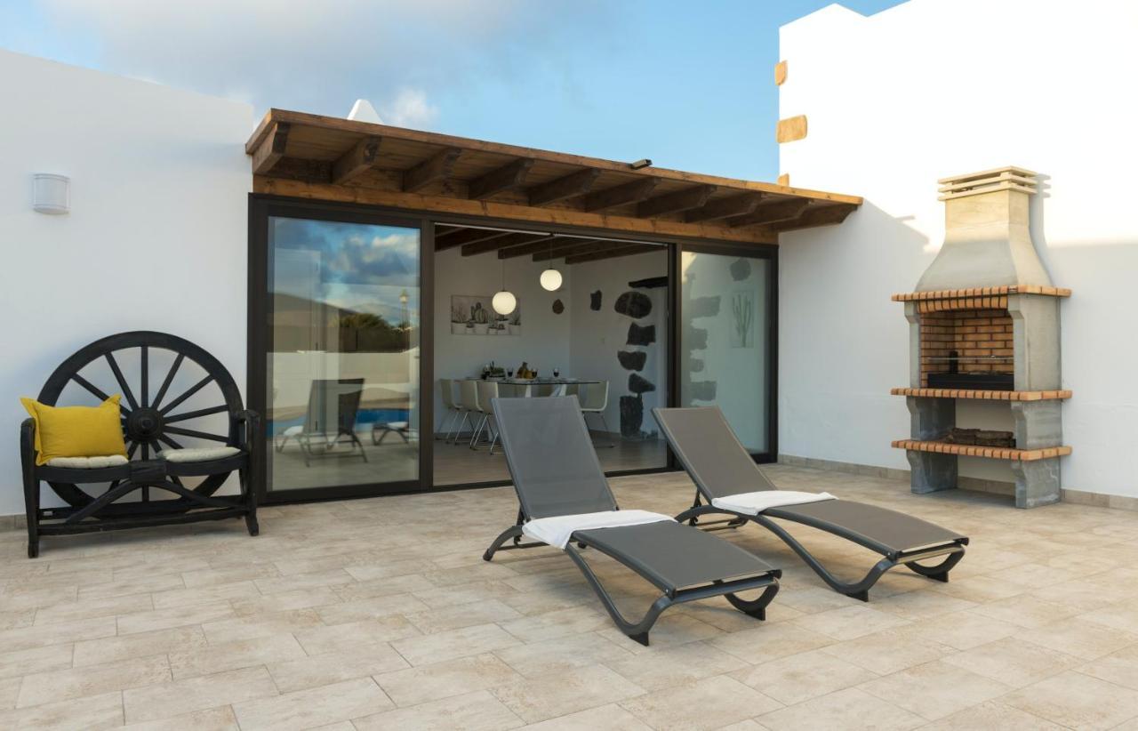 Villa Elegant With Private Pool In Mancha Blanca