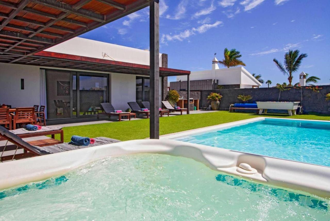 Angelina Villa