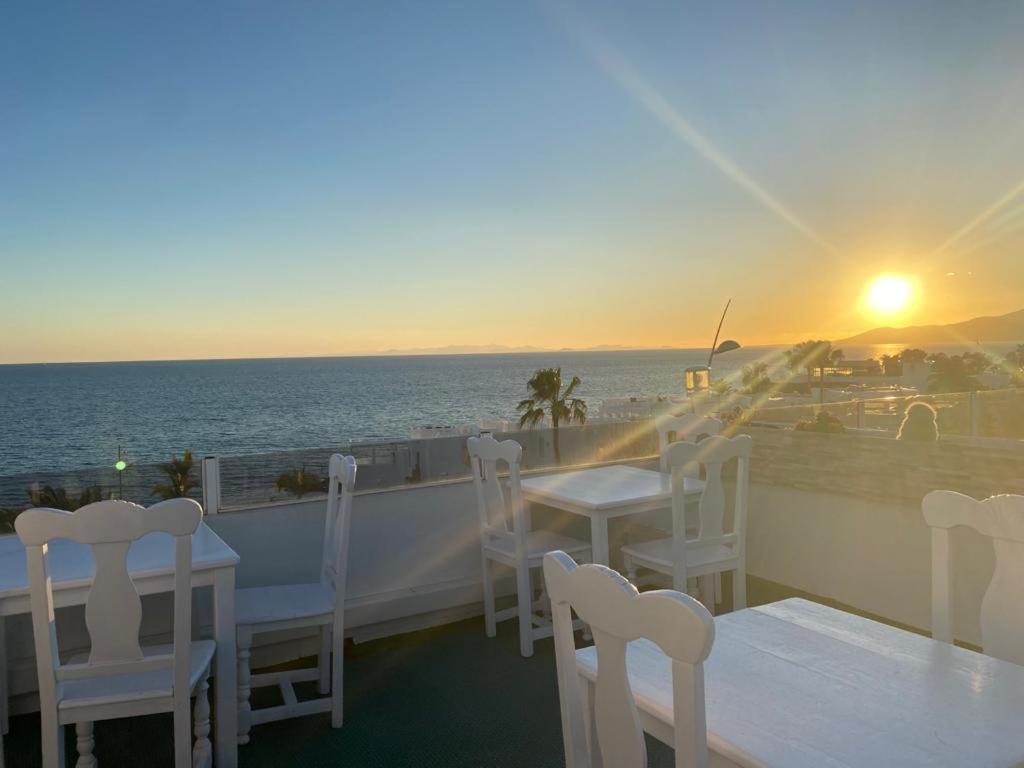 Luxury Two Bed Seaviews Apartamento *