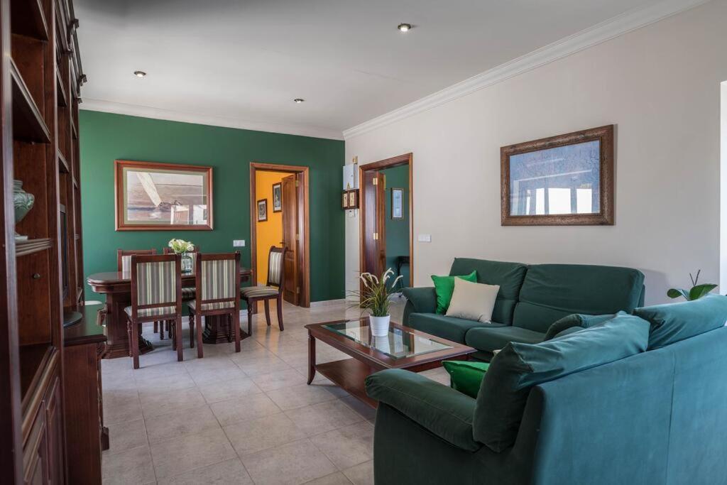 Tuco Villa Costa Teguise
