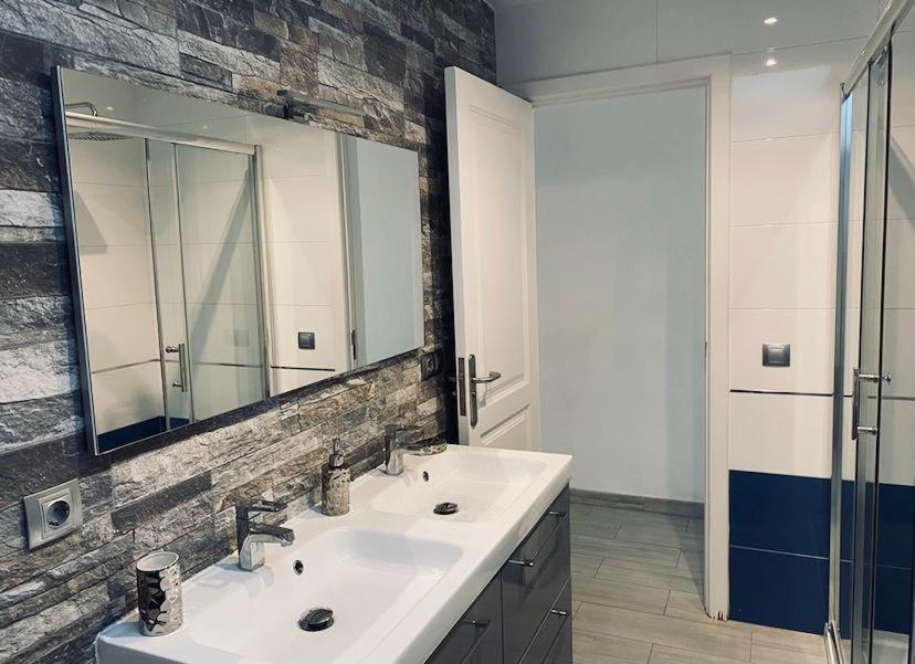 Luxury Two Bed Seaviews Apartamento *