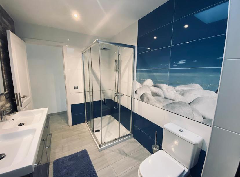 Luxury Two Bed Seaviews *