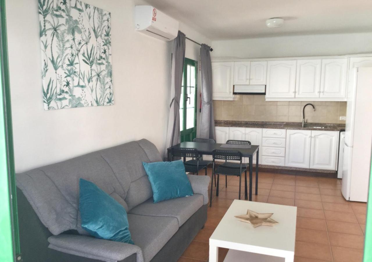 Relax & Pool Next To The Apartamento Puerto del Carmen (Lanzarote)