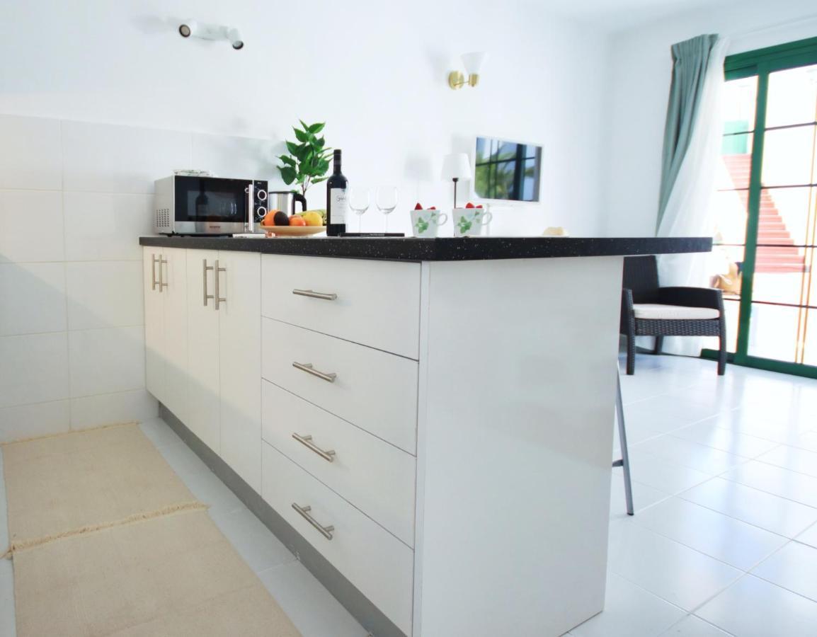 Luz, Calma Y Sabor Manriqueno En Matagorda Apartment *