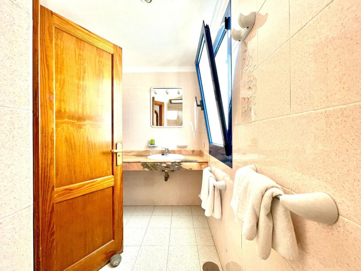 Nudist With Ocean View And One Bedroom In Lanzarote Apartamento *