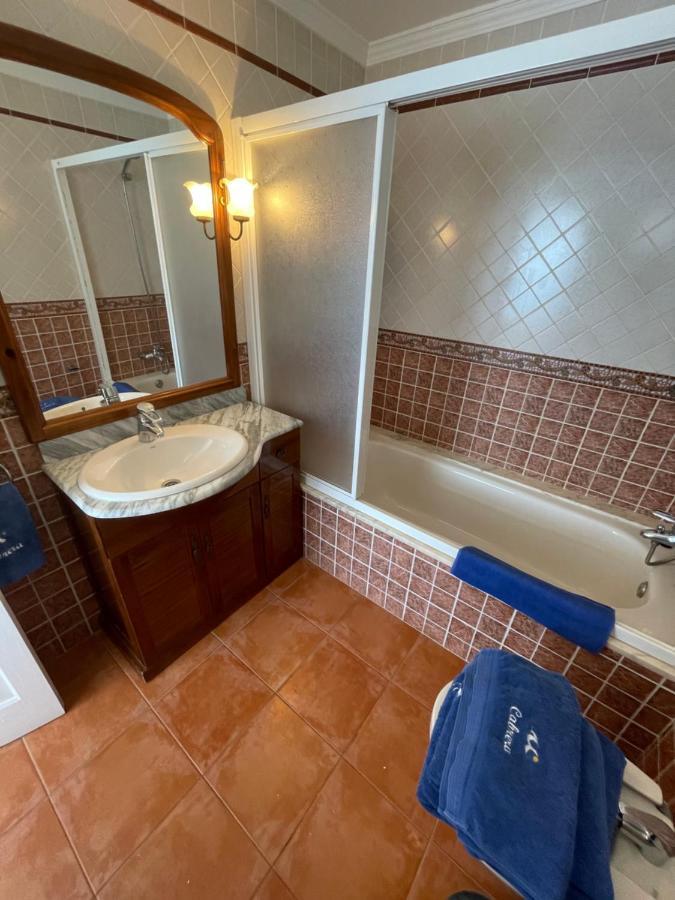 Caleton Villa