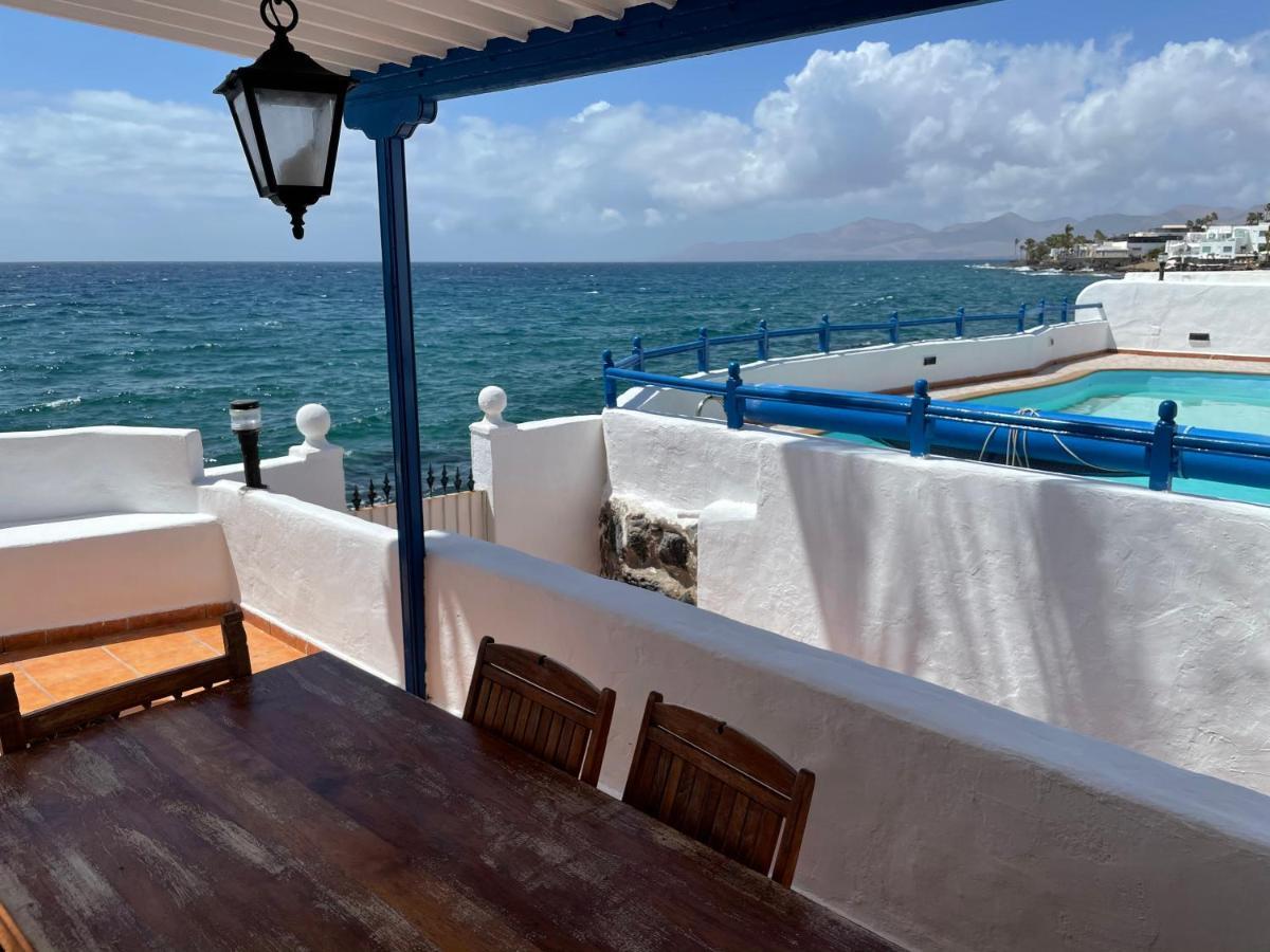 Caleton Villa *