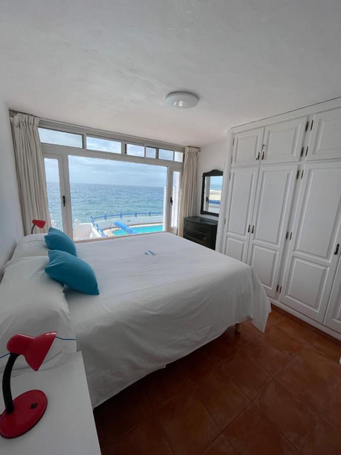 Caleton Villa *