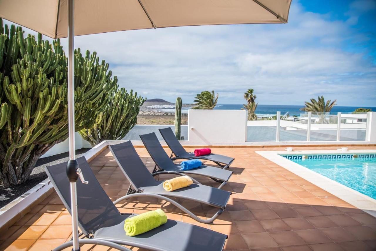 Villa Casa Marquesa With Private Heated Pool & Sea Views Famara