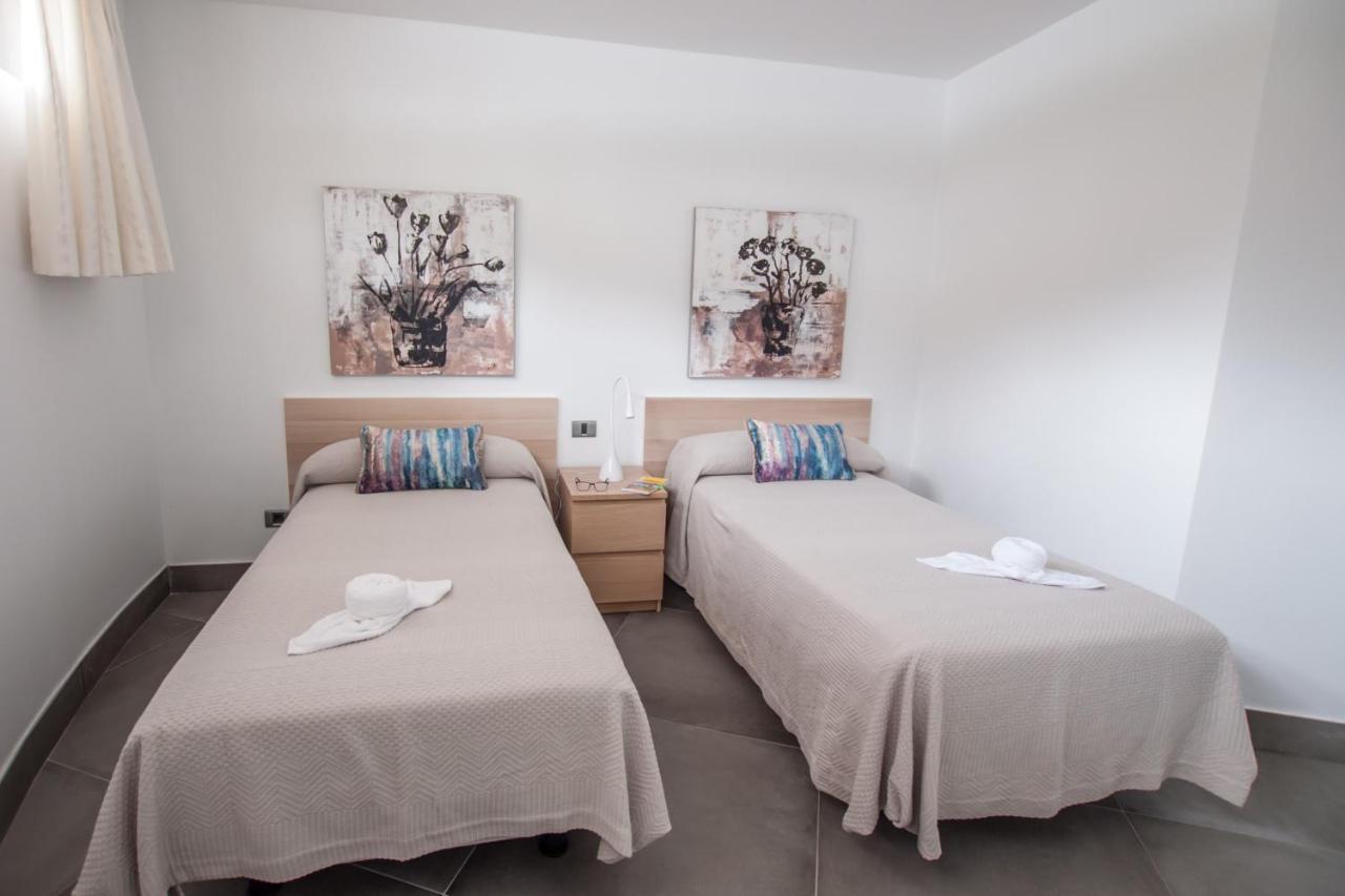 Casa Marquesa With Private Heated Pool & Sea Views Famara