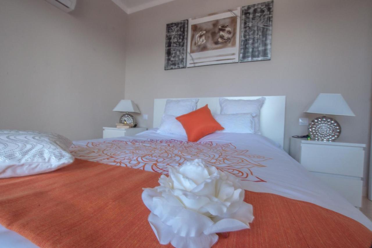 Casa Atlantico On The Front Line With Amazing Sea Views Puerto del Carmen (Lanzarote)