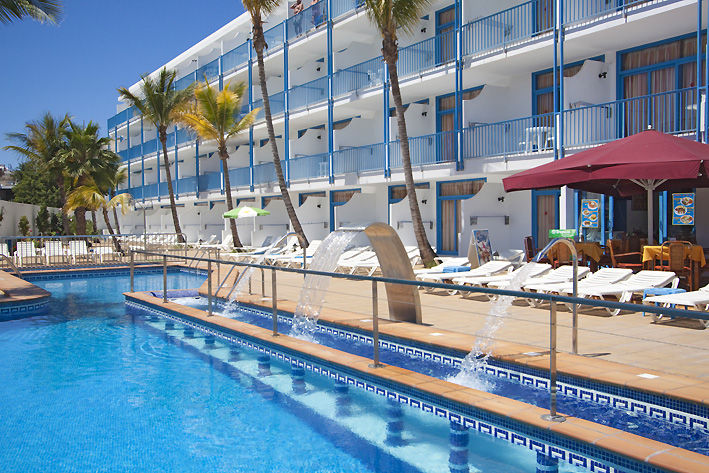Costa Volcan And Hotel