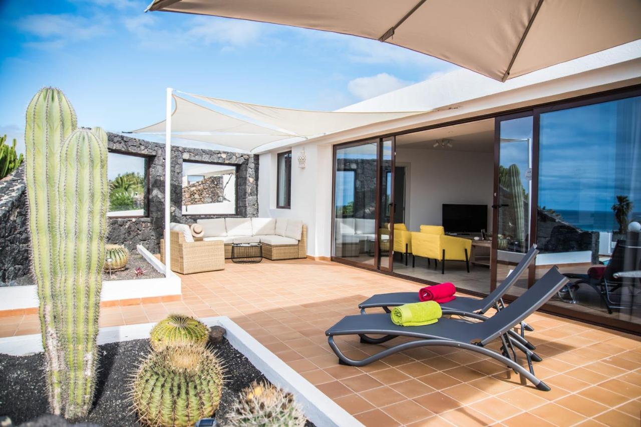 Casa Marquesa With Private Heated Pool & Sea Views Famara