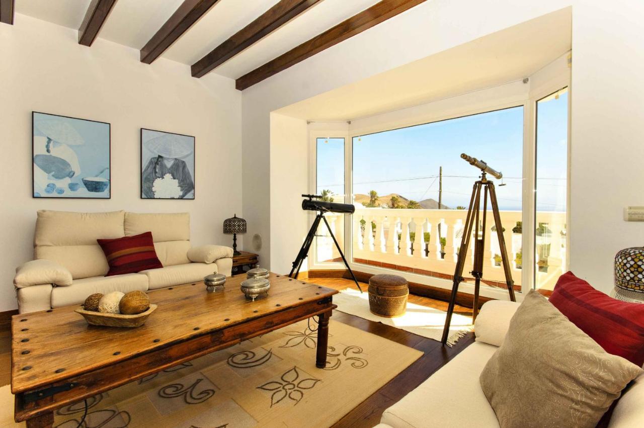 Villa Loros