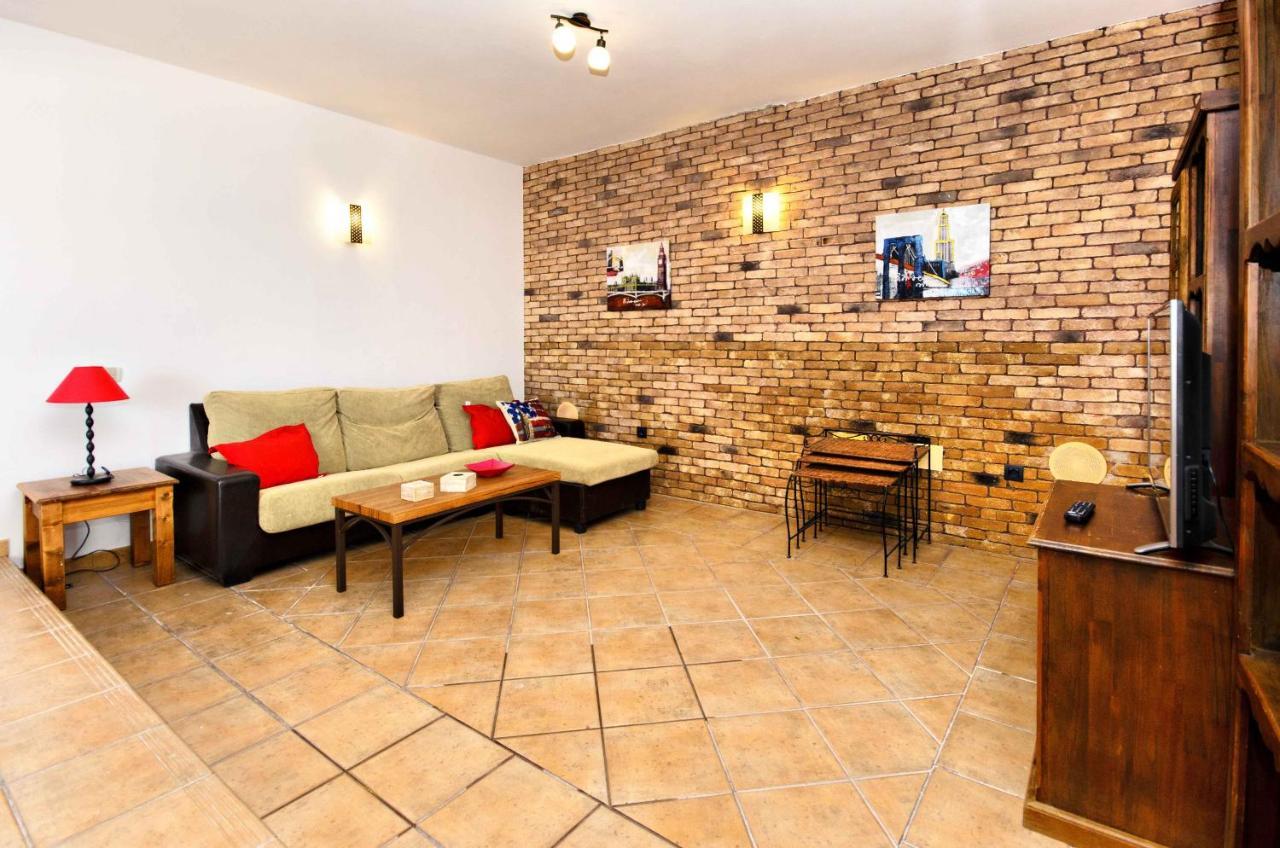 Villa Loros *