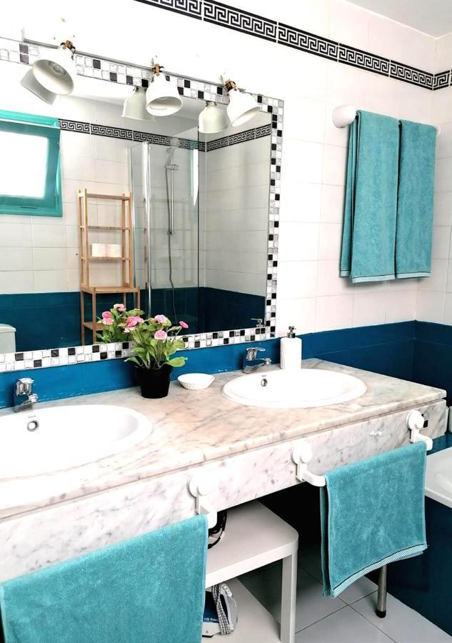 Apartamento Calypso, Completo Con Vistas Al Mar Y A La Piscina En *