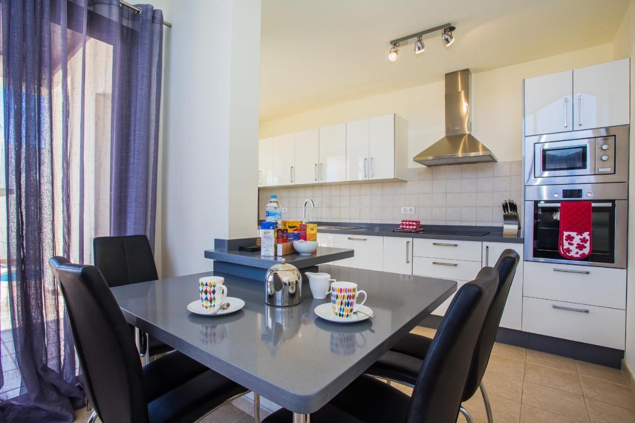 Beautiful 2-bed In Playa Blanca -rosa Blanca