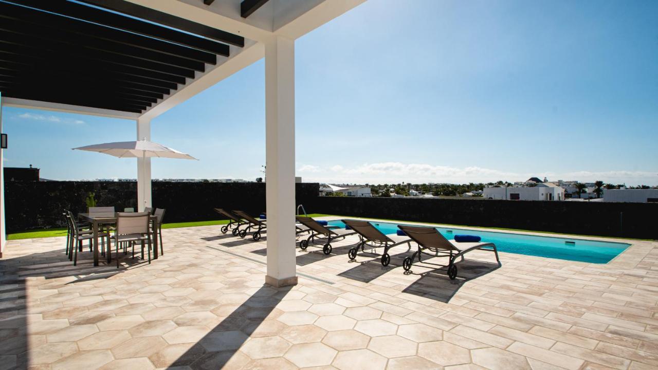 Blancazul Gazmira Villa *