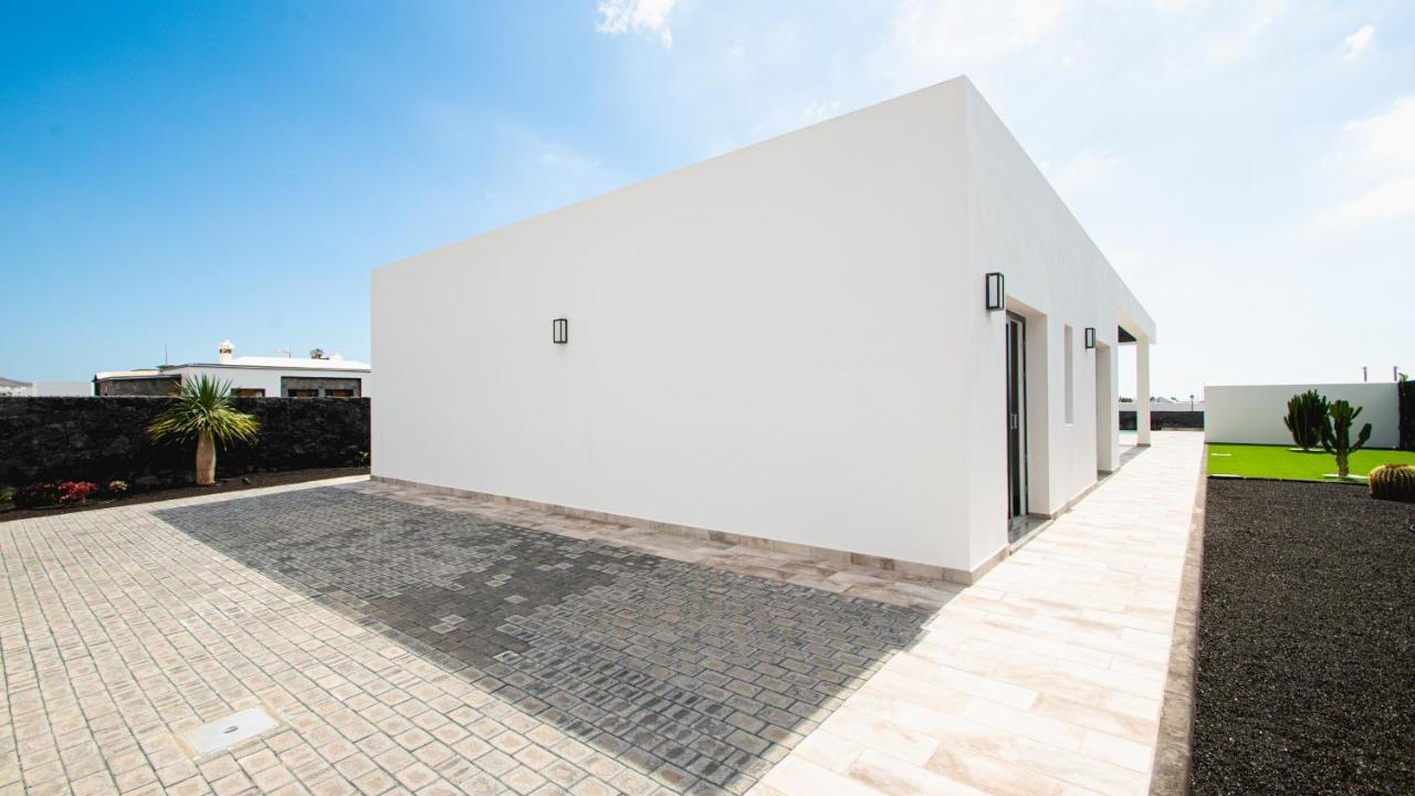 Blancazul Gazmira Villa *