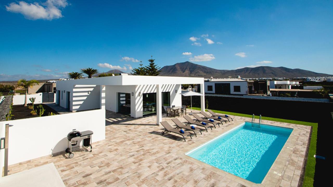 Blancazul Gazmira Villa *