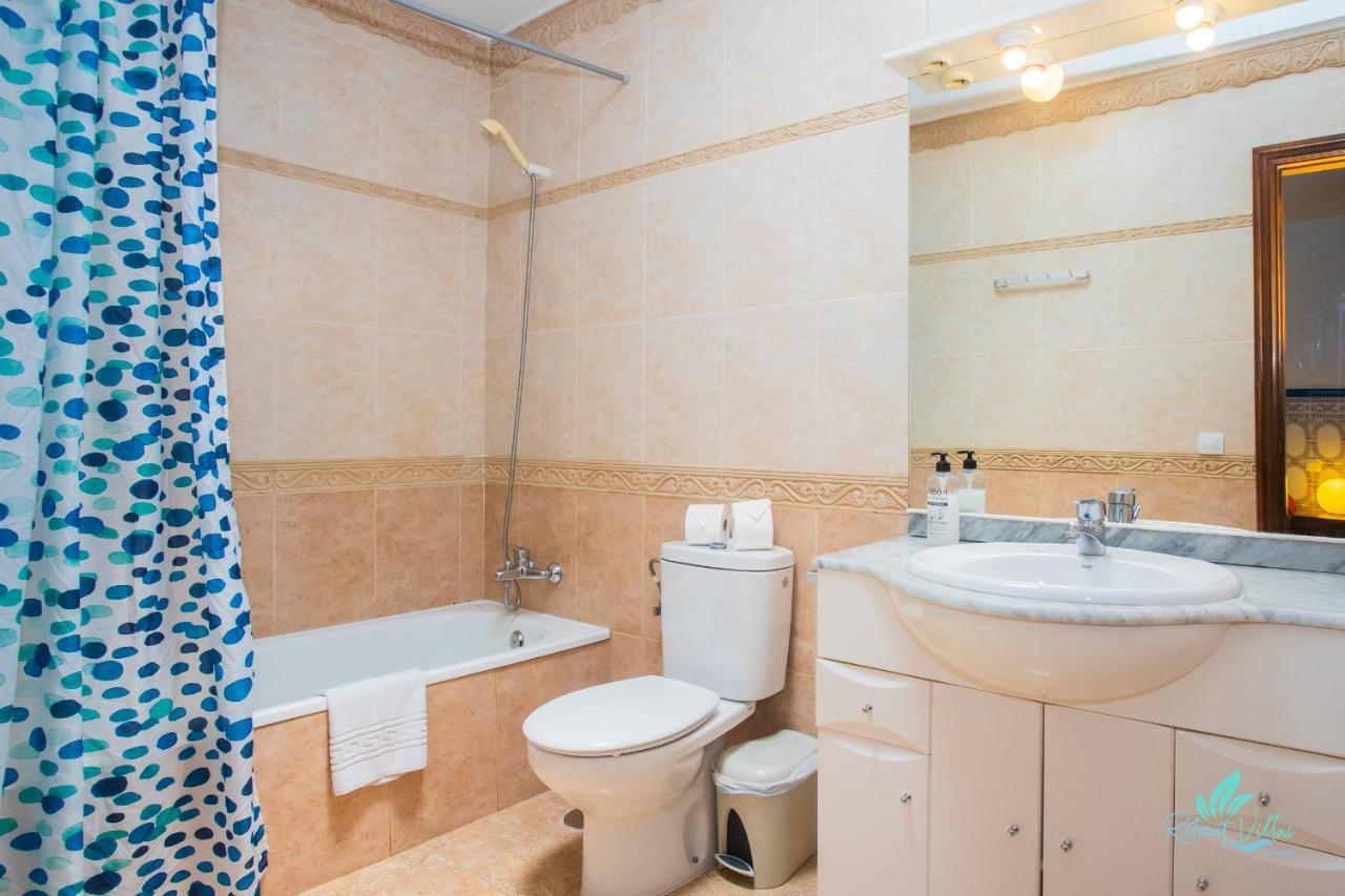 Villa Stunning 6-bed In
