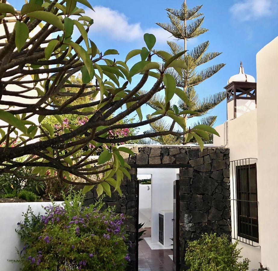 Mare Bella Chao Sea View Private Heated Solar Pool Ac Villa Puerto del Carmen (Lanzarote)