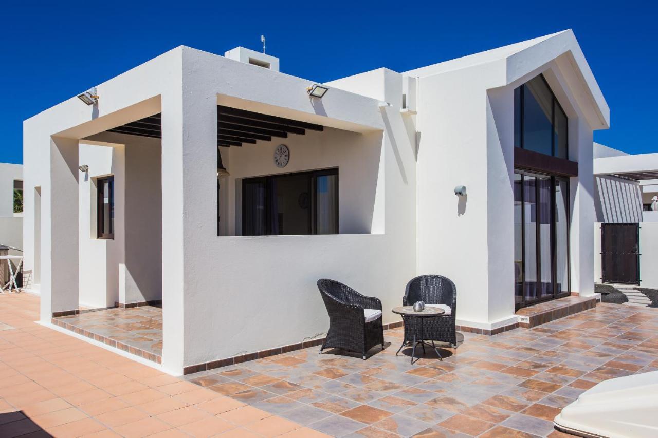 Beautiful 2-bed In Playa Blanca -rosa Blanca Villa *