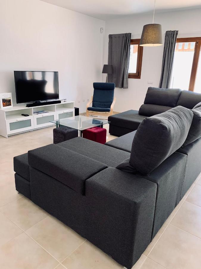 Villa 64, Vista Lobos, Private Heated Pool X Jacuzzi, Playa Blanca (Lanzarote)