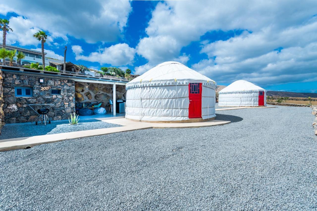 Palacio And Yurt - 2 Pools - Hot Tub - Fantastic Sea Views Villa *