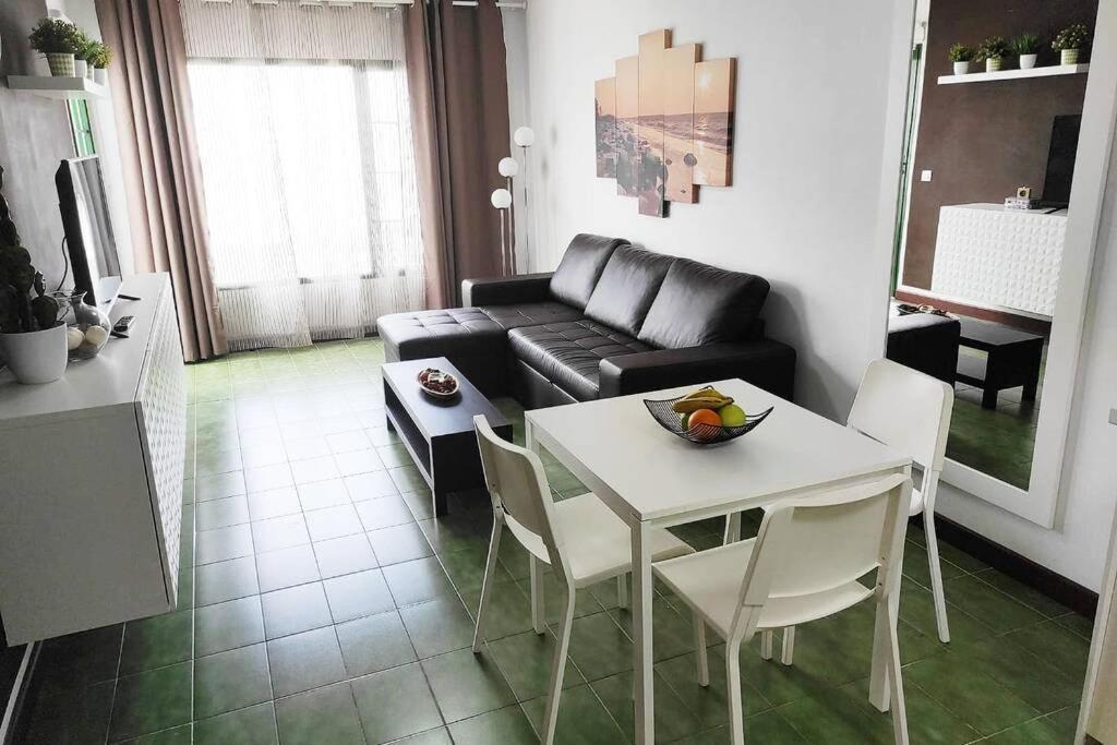 Bellaloe Apartment Tias