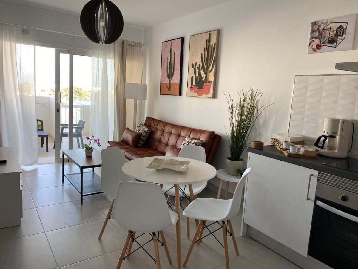 White Deluxe Apartment
