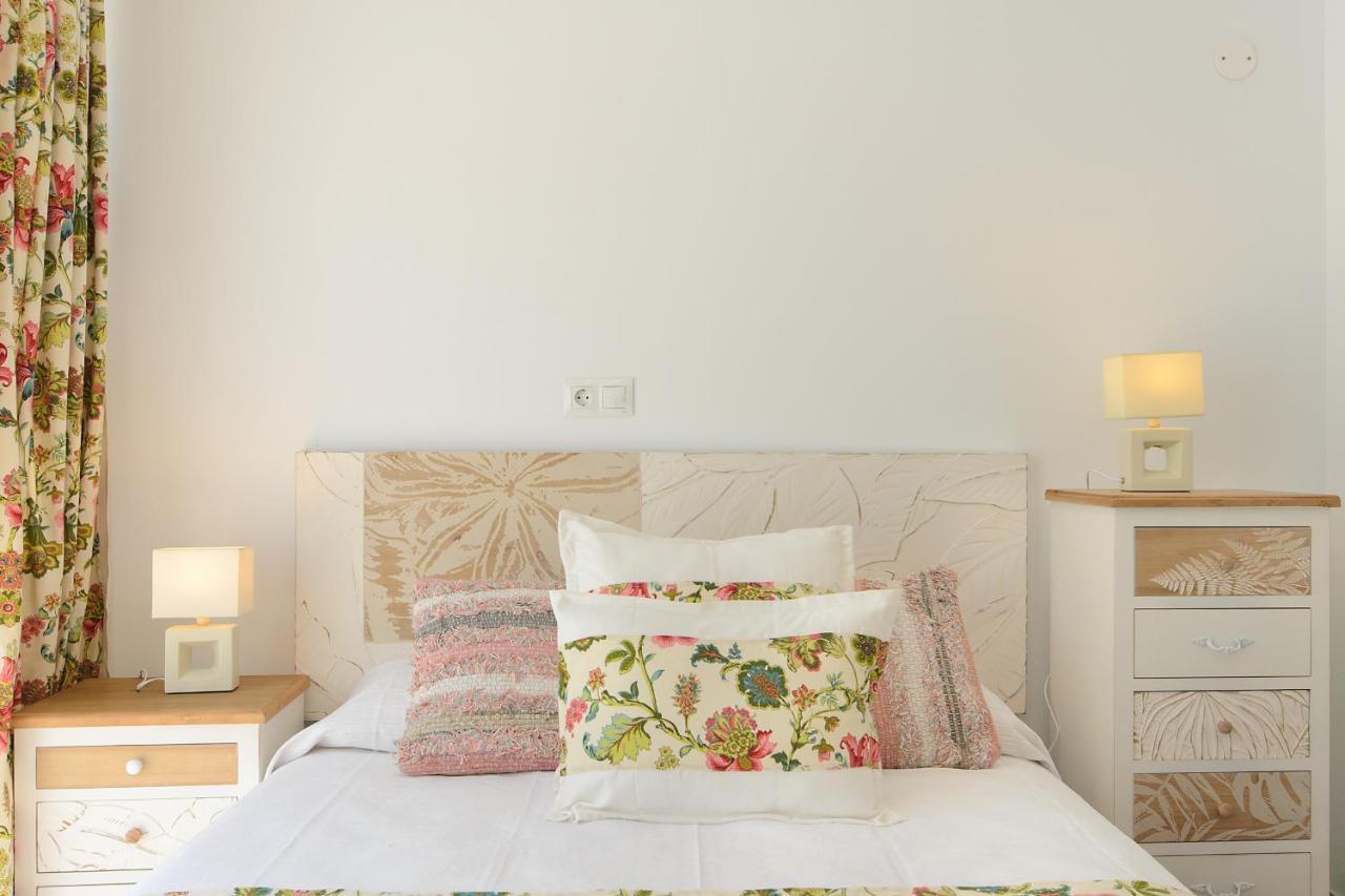 Apartment Purple Volcano Apartment, Free Access To The Fariones Sports Center Puerto del Carmen (Lanzarote)