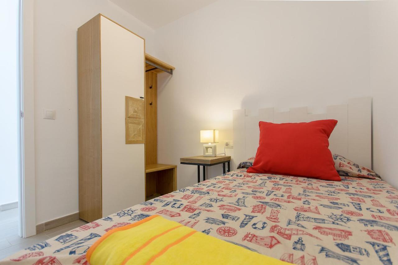Apartment Purple Volcano Apartment, Free Access To The Fariones Sports Center