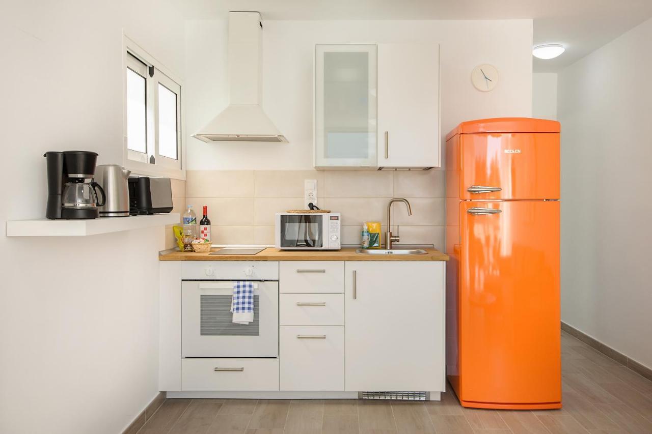 Orange Volcano Apartment, Free Access To The Fariones Sports Center Apartamento *