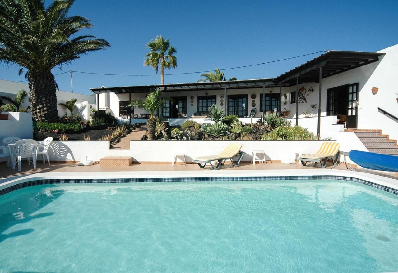 El Volcan Villa Mácher
