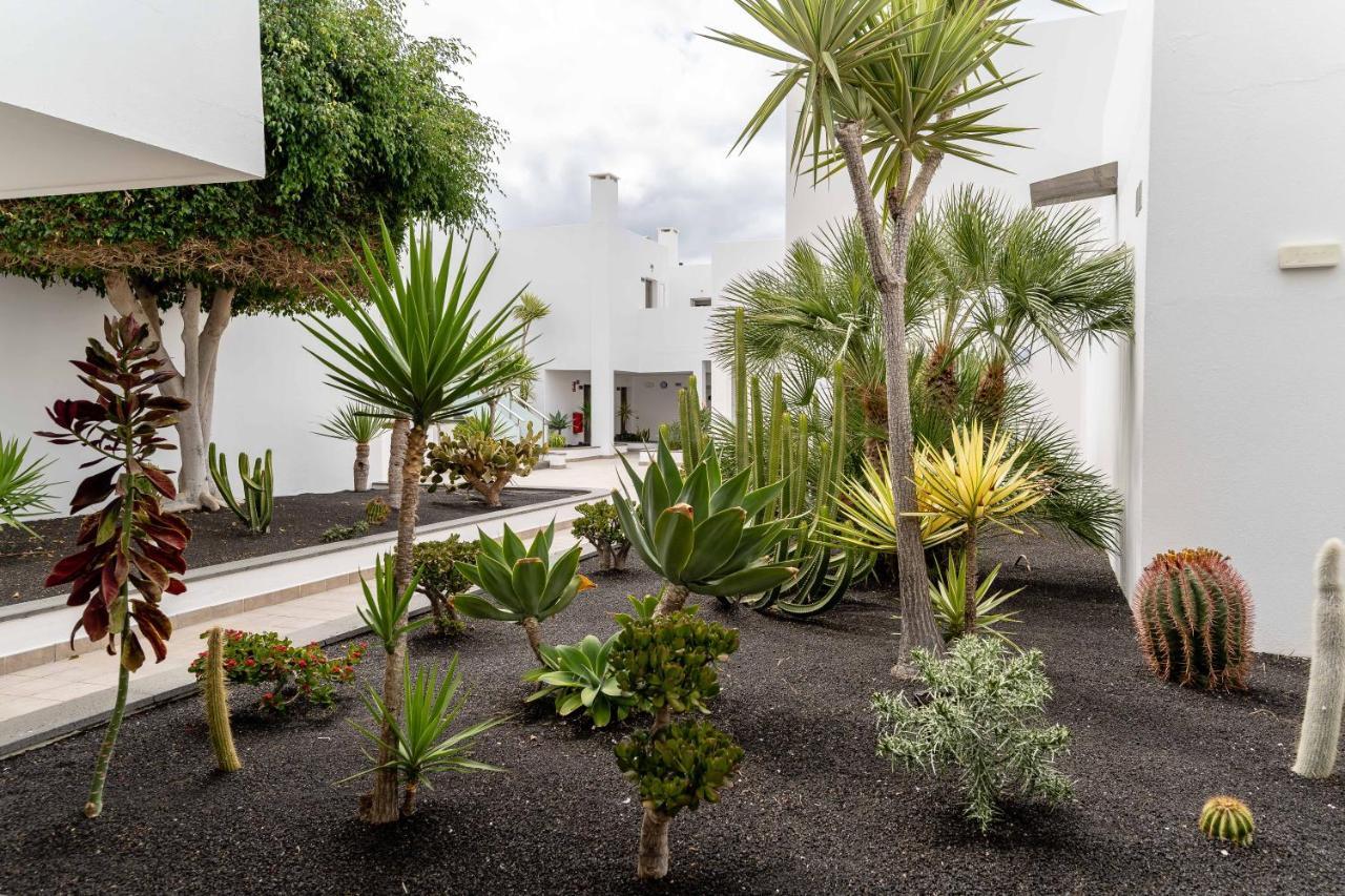 Lanzarote Village 4*