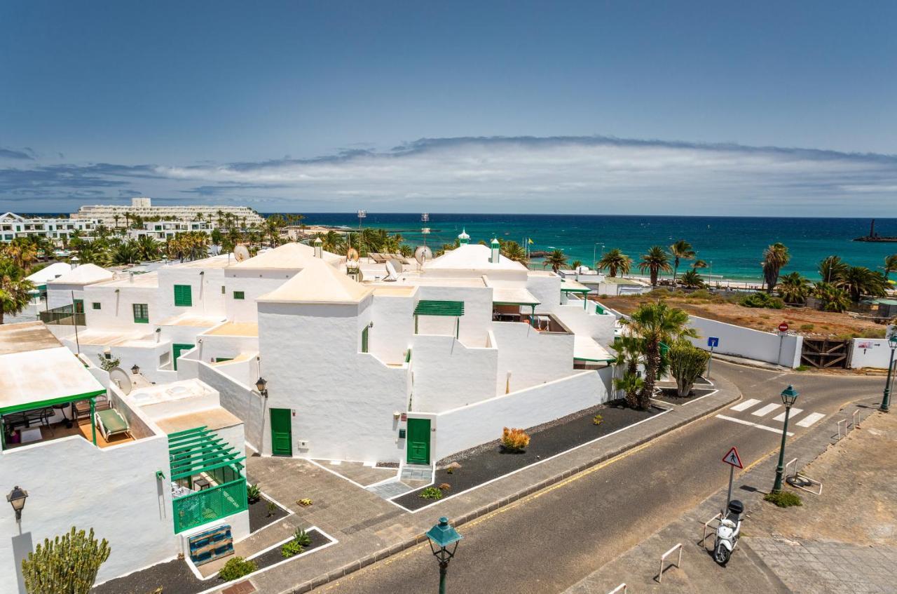Ocean View Penthouse - Location - 100m To The