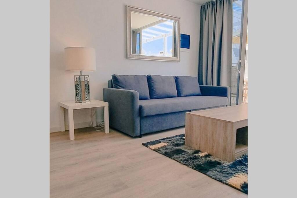 Air Conditioned 2 Bedroom Poolside Free Wifi Tv Package Includes Uk And European Channels Free On Street Parking Bright And Modern With Fridge Freezer And Washing Machine * Puerto del Carmen (Lanzarote)