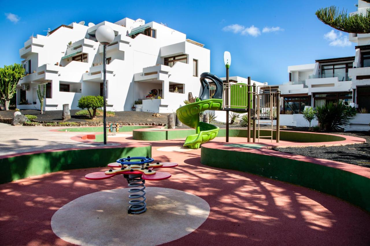 Molinos Holidays. 2 Bedrooms Apartamento Costa Teguise