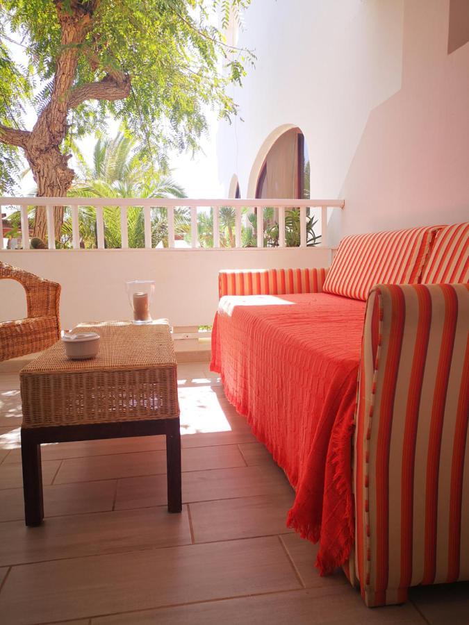 Comfortable Cleo With Large Terrace * Costa Teguise