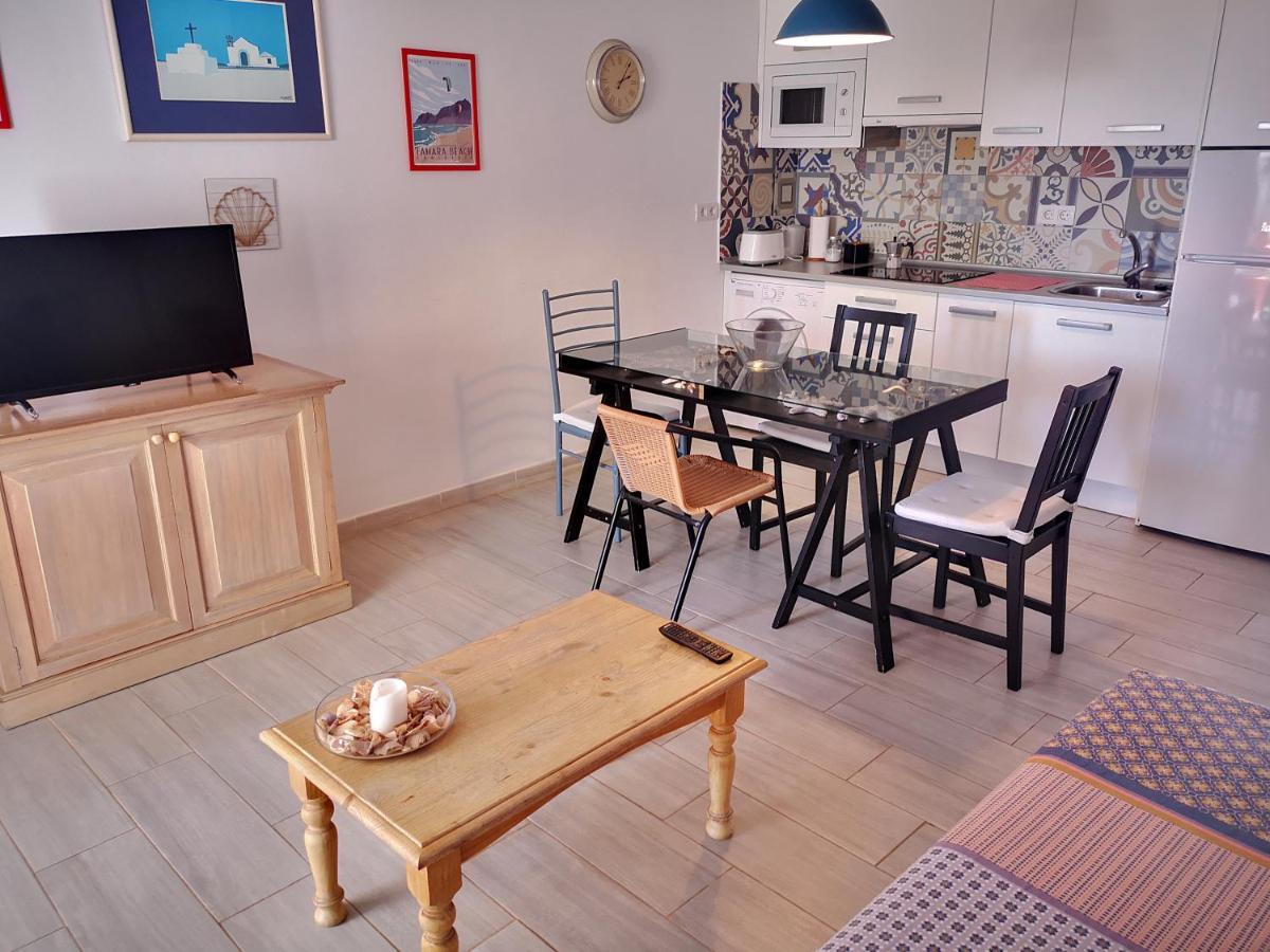 Comfortable Cleo With Large Terrace Apartamento