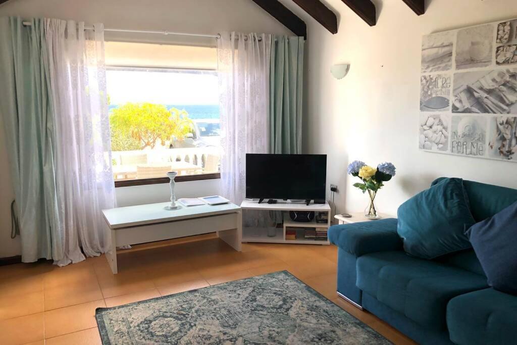 2 Bedroom Front Line Puerto Del Carmen * Tias