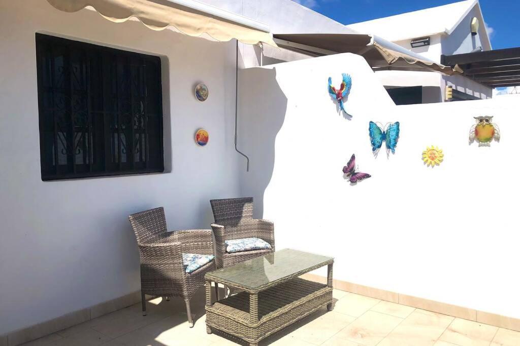 Villa 2 Bedroom Front Line Puerto Del Carmen Tias