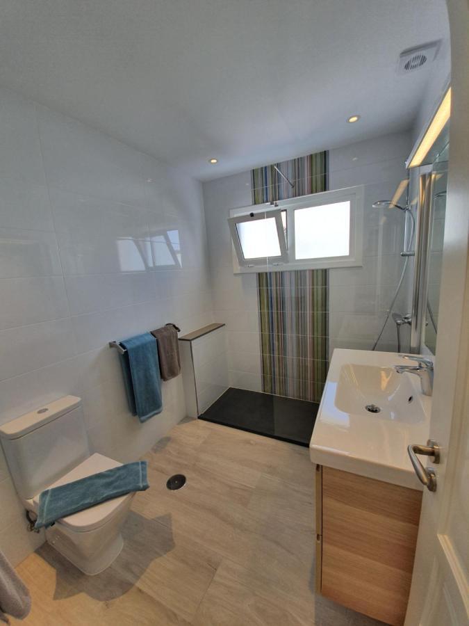 2 Bedroom Cassandra And Katrina With Private Heated Pools.