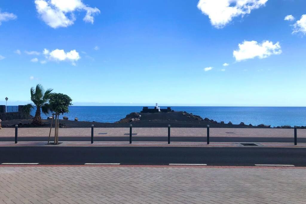 2 Bedroom Front Line Puerto Del Carmen *
