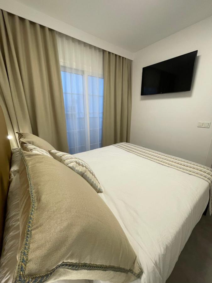 Izaro Atico De Lujo Cerca De Playa Dorada Apartamento *