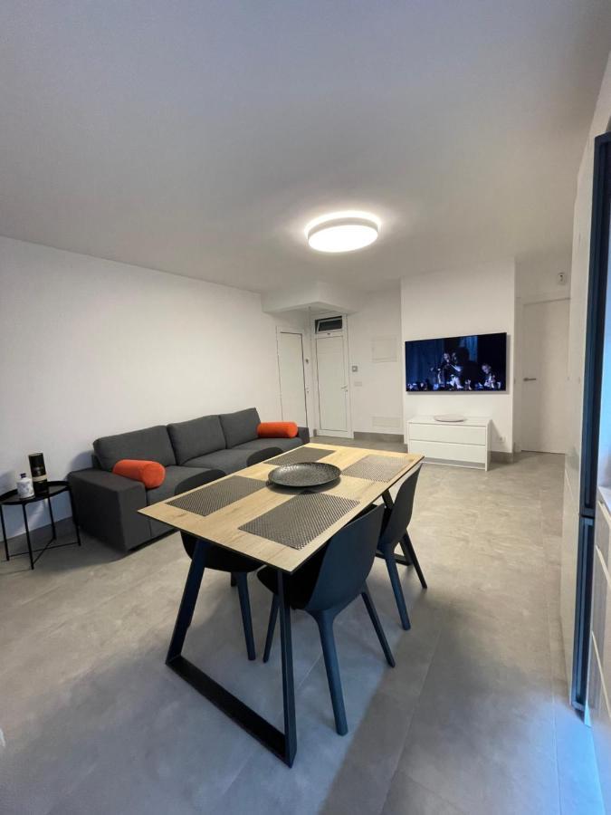 Izaro Atico De Lujo Cerca De Playa Dorada Apartamento *
